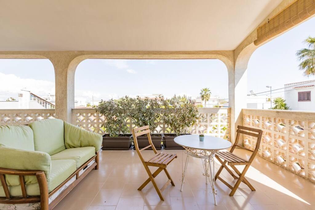 La serenata di Pietro Taranto Esterno foto